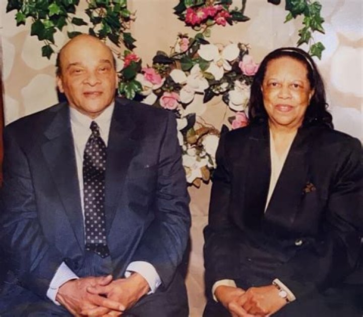 Lishia Parks Nichols, Samuel Earl Nichols