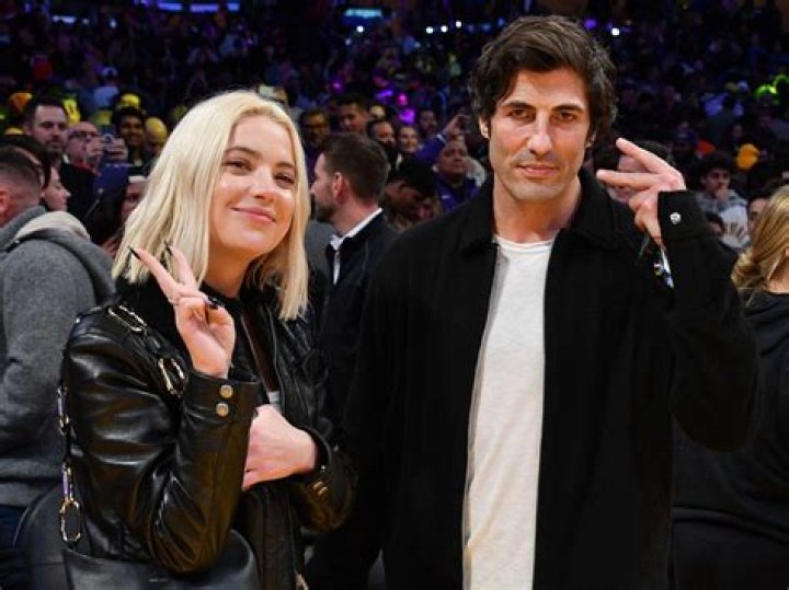 Simon Carlyle's Personal Life And Health Revealed