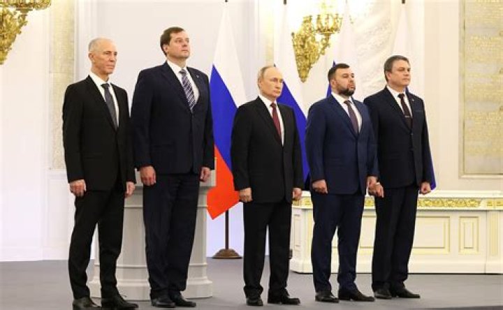 Vladimir Putin's Height: How Tall Is Russia's President?